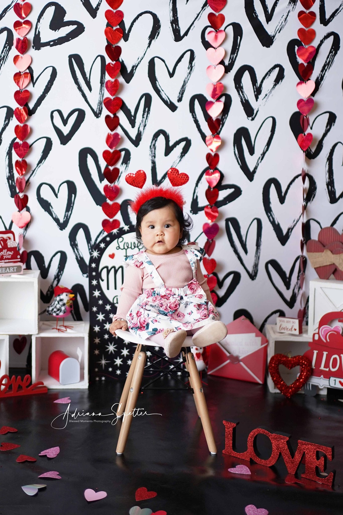 Valentine's Day Backdrop Love Hearts White Wall Valentines Backdrop MRR10-36