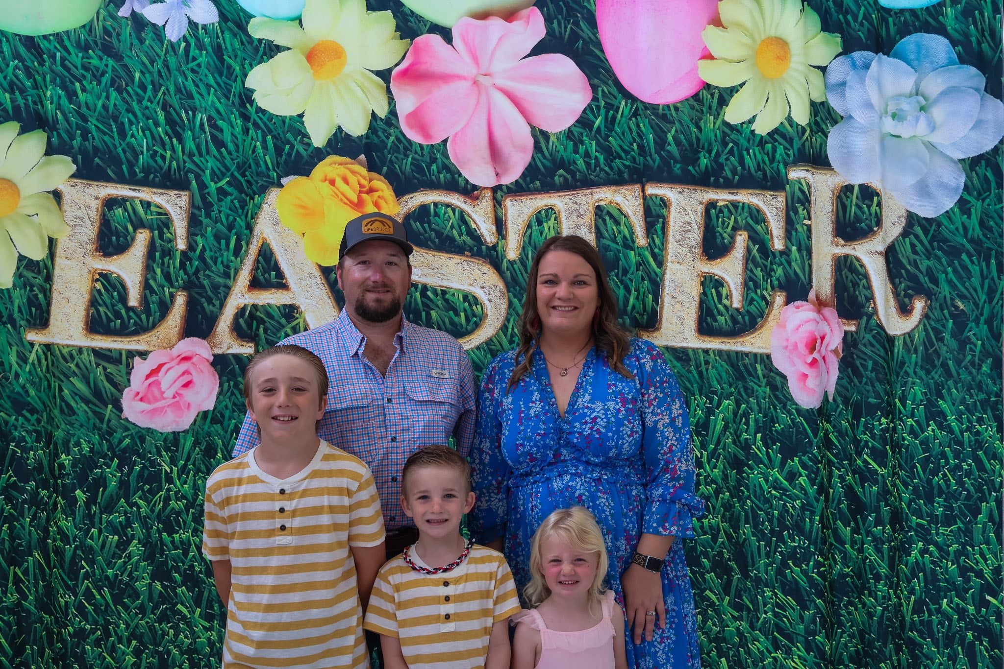 Easter Decorations Background Easter Eggs Spring Flowers Green Grass Backdrop LV-1380