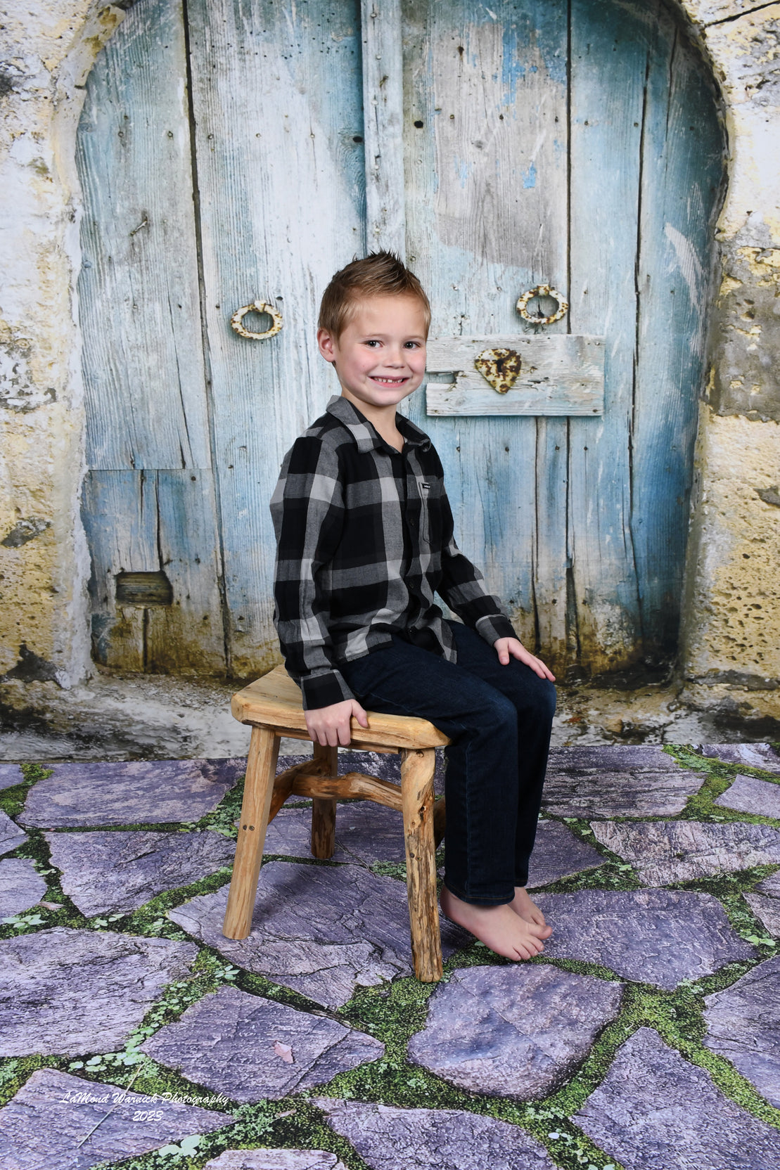 Light Blue Round Small Wooden Door Yellow Door Frame Photo Backdrop KAT-143