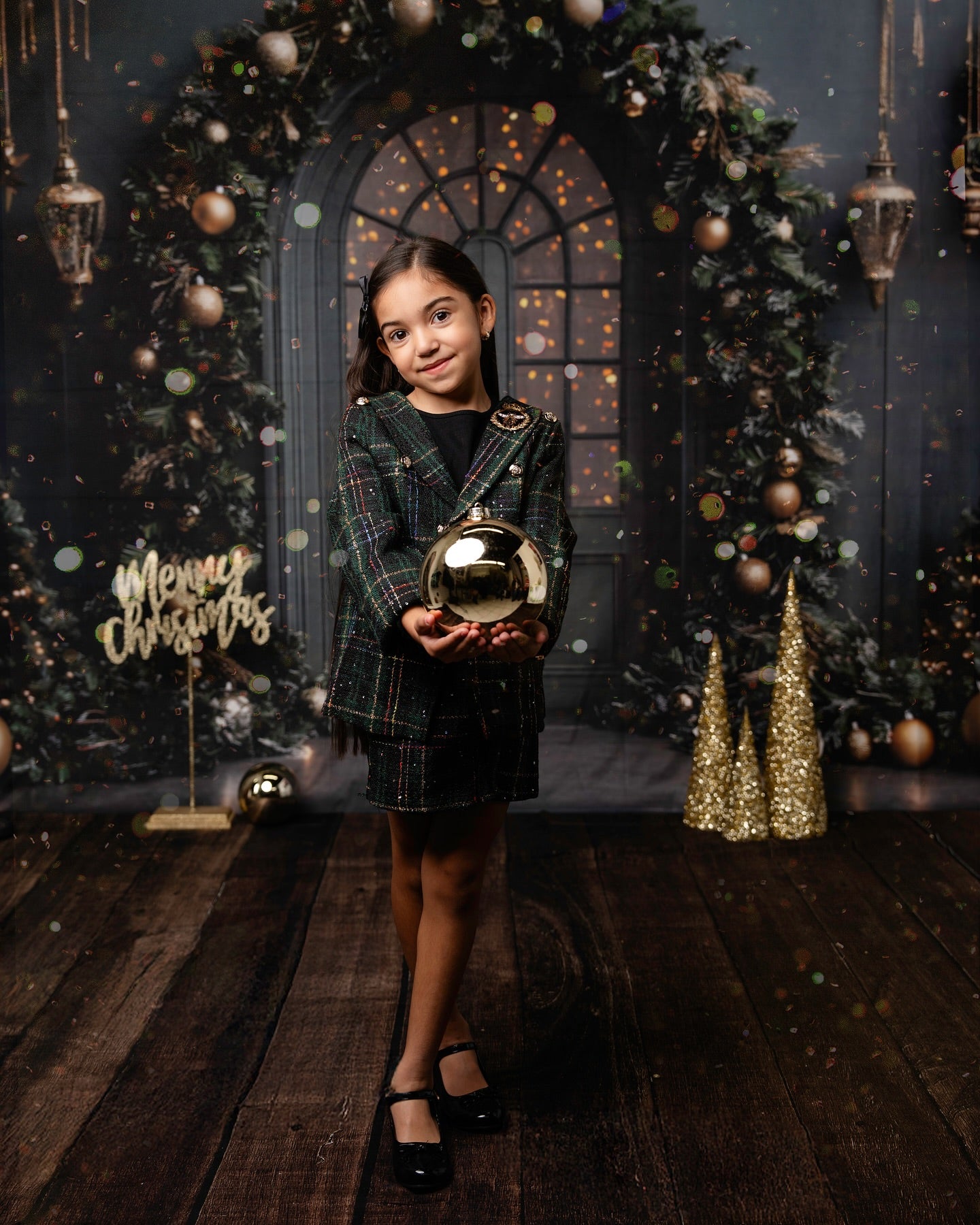 Christmas Tree Green Wall Door Backdrop RR8-345