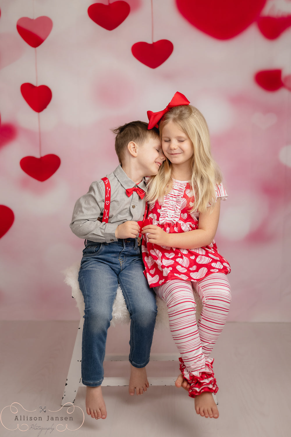 Valentine Backdrop Floating Red Hearts Bokeh Strings Valentine's Day Backdrop MRR9-96