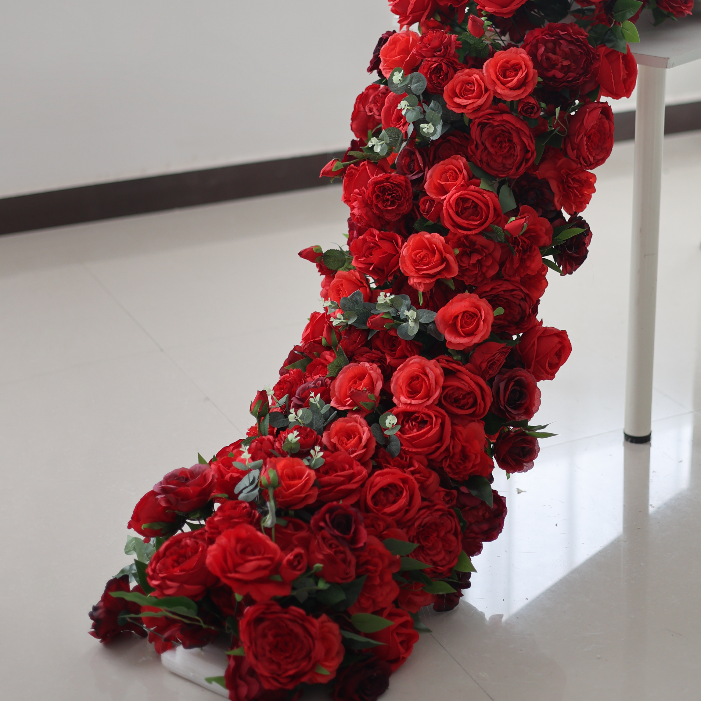 Red Rose Floral Table Runner for Wedding Event Decor AAFR-045