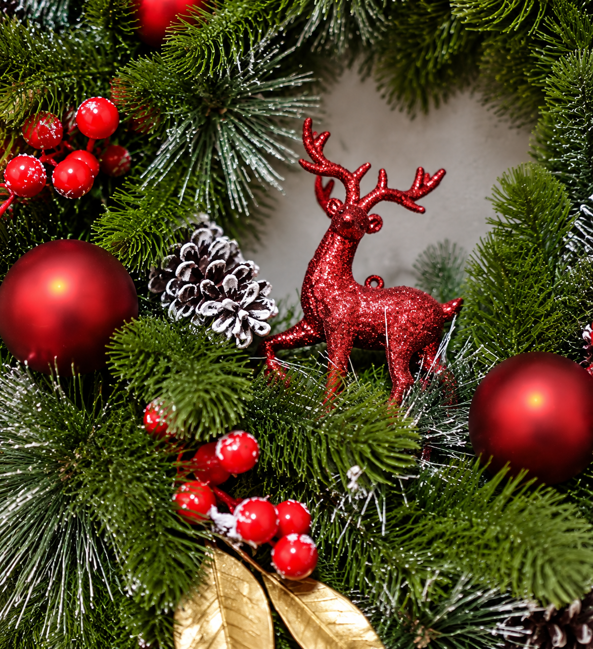 Artificial Christmas Door Wreath Red Berry Decor ABDW-001