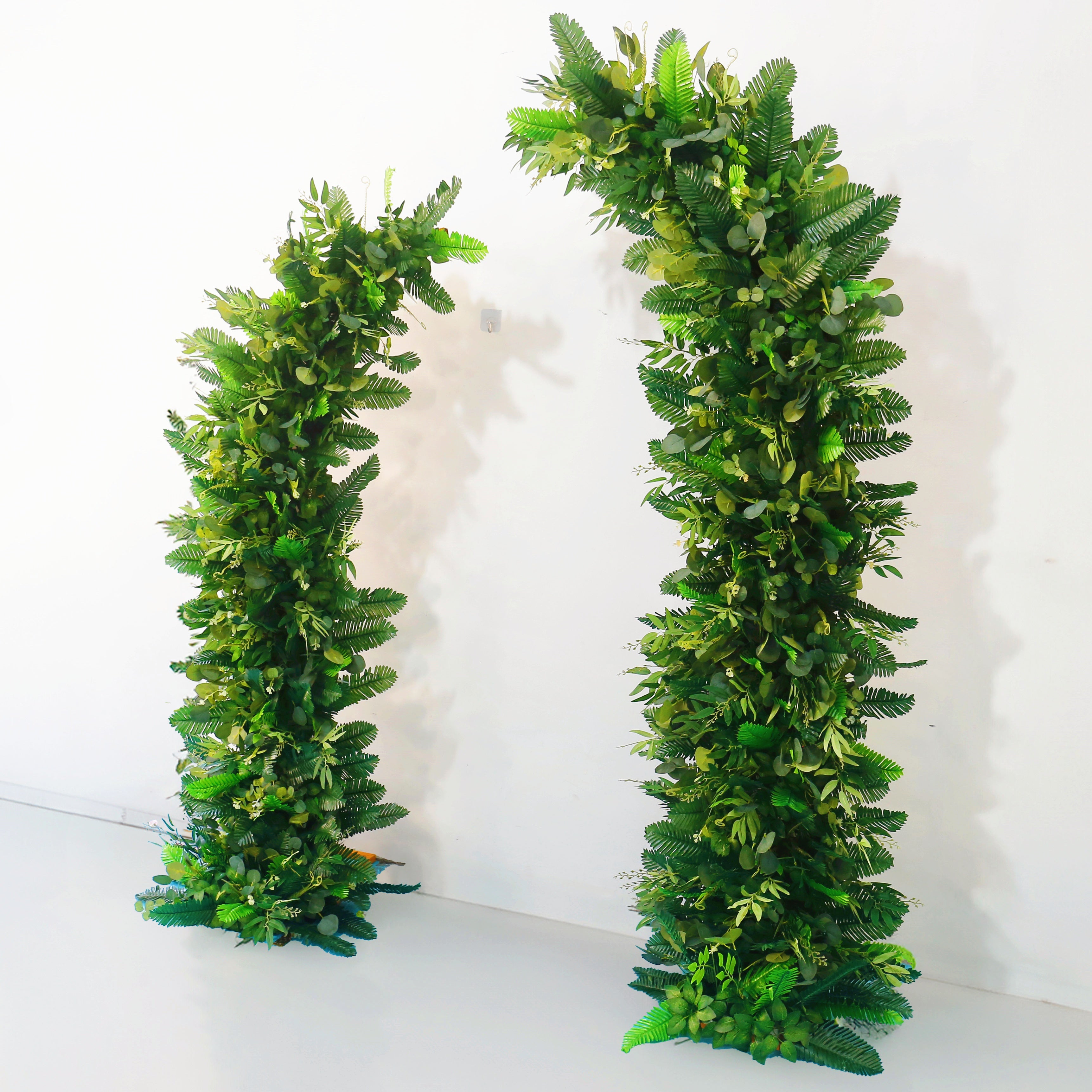 Green Jungle Fabric Artificial Horn-Shaped Flower Wall Outdoor Decor ACAW-0001