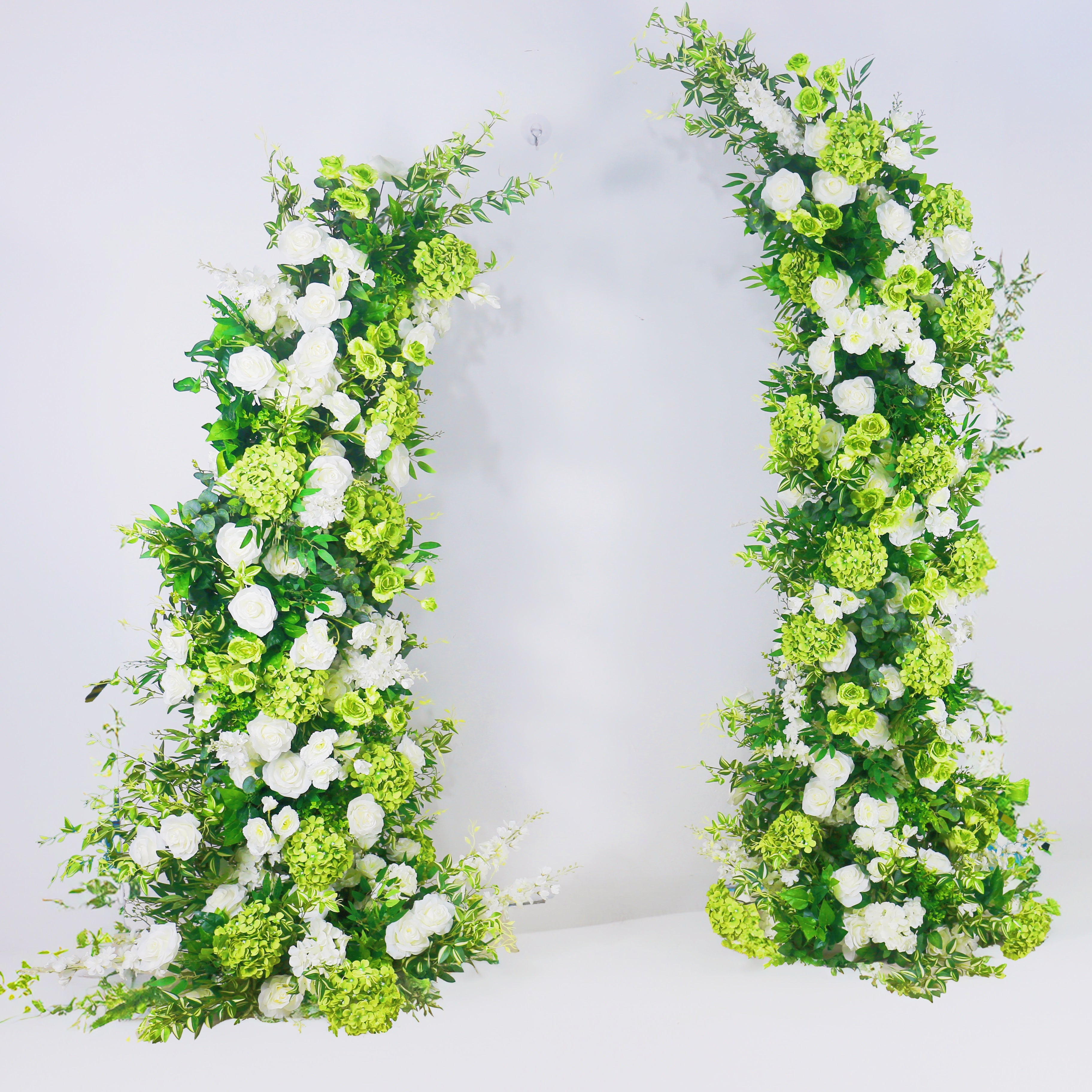White Cloth Flowers with Greenery Horn-Shaped Flower Wall Party Decor ACAW-004