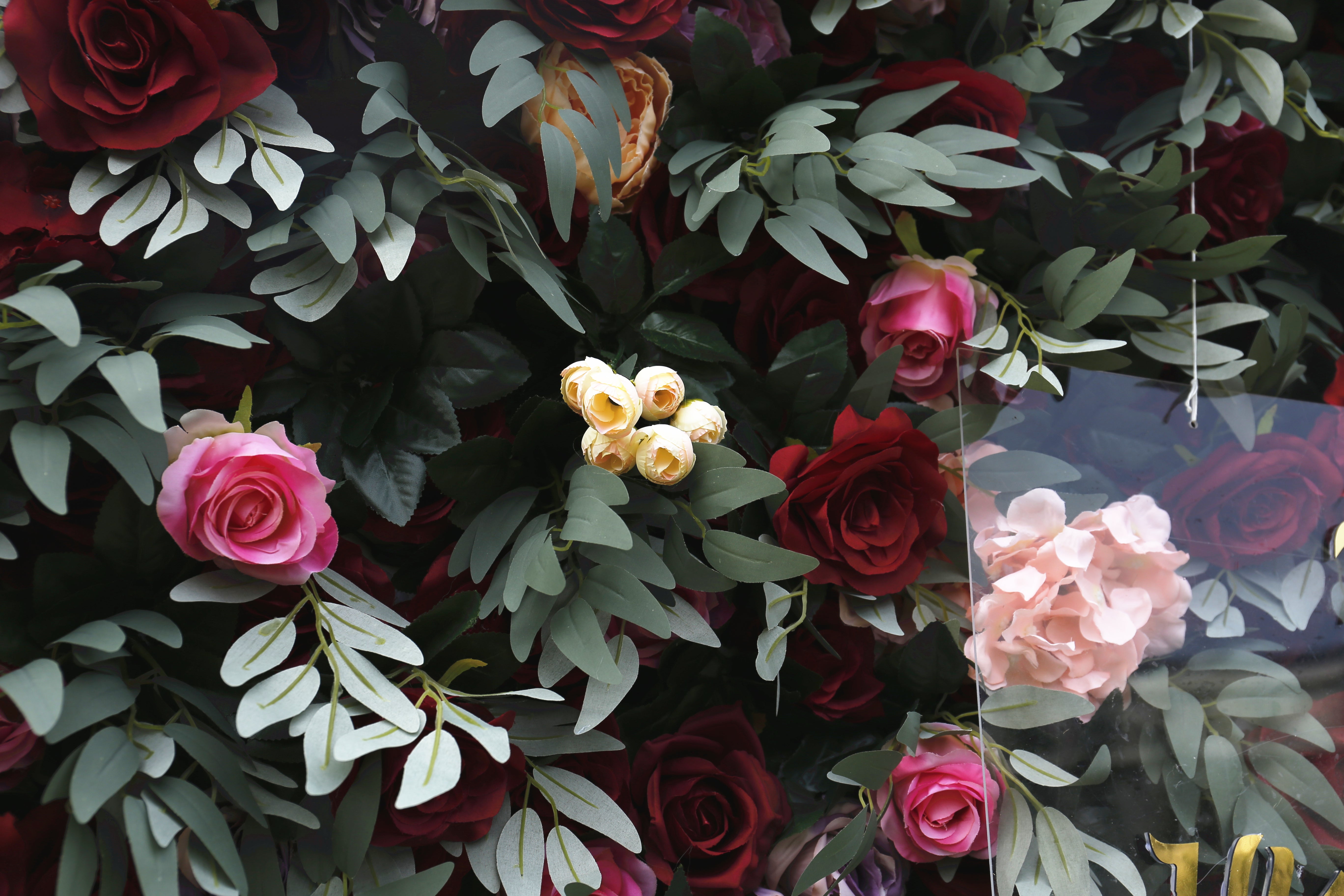 Red Rose with Greenery Wedding Fabric Roll Up Curtain Flower Wall ACFW-043