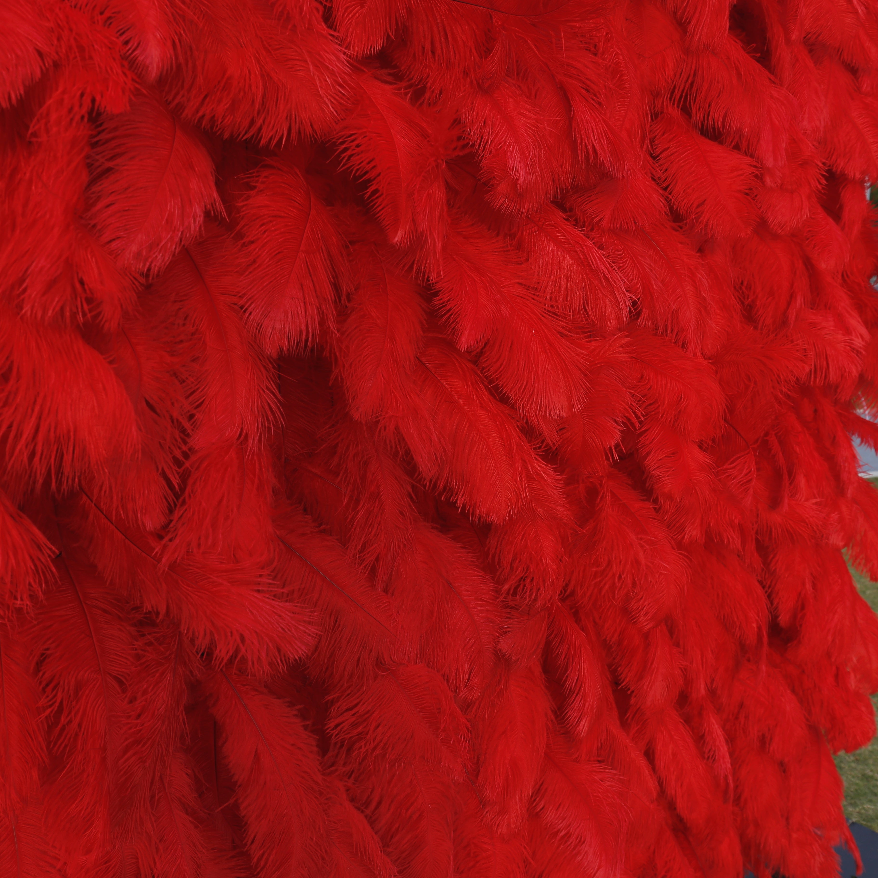 Hot Red Feather Hanging Flower Wall Party Events Backdrop ACFW-069