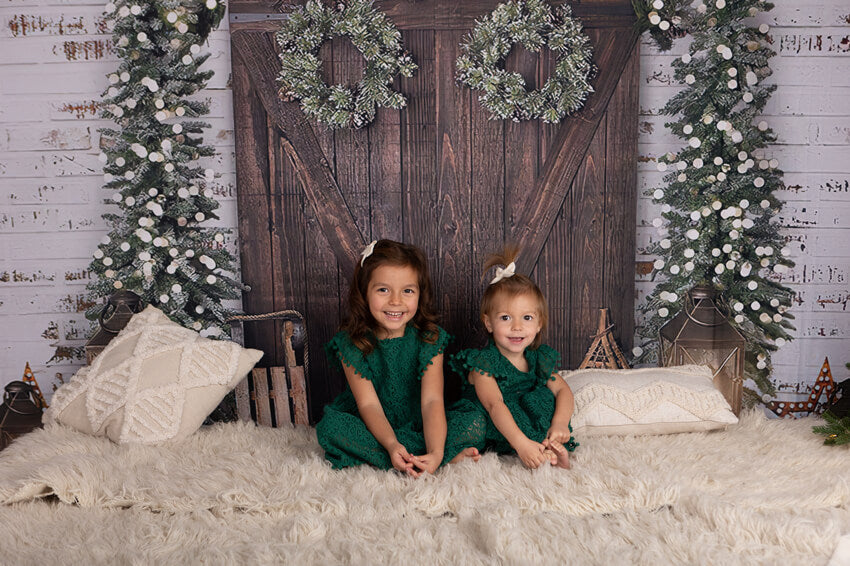 White Wall Wooden Door Christmas Background for Decoration G-1474