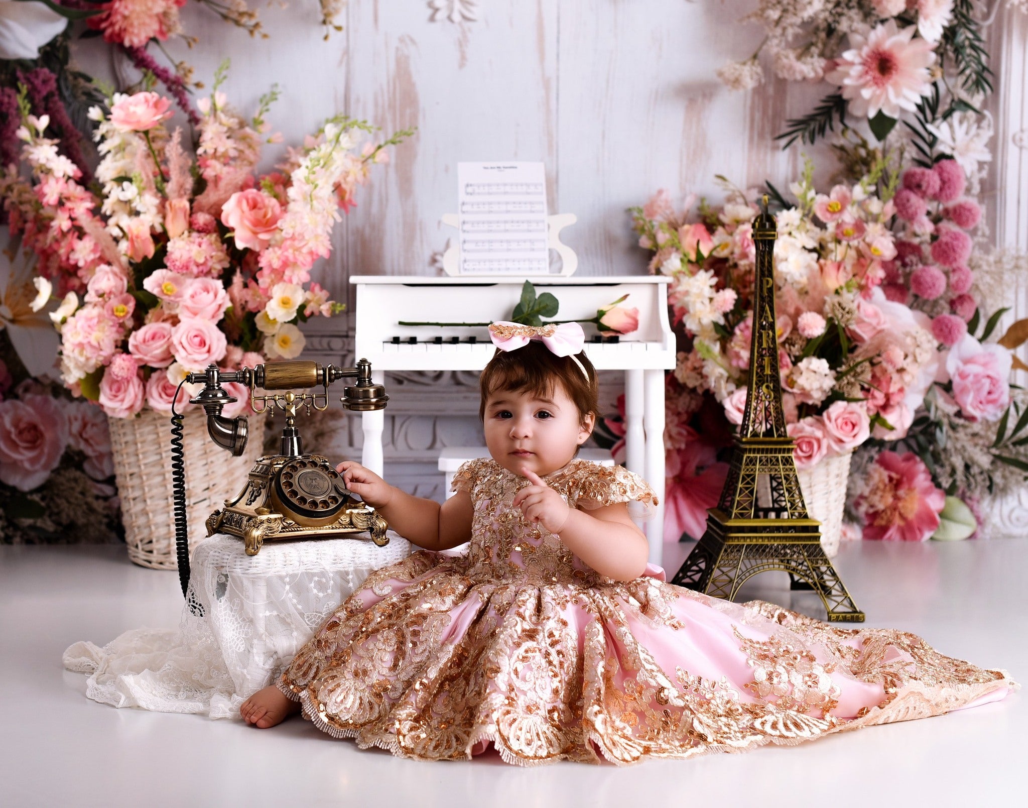 Vintage Backdrop Classic Frame Flower Garland Vintage Wall Backdrop MRR9-19