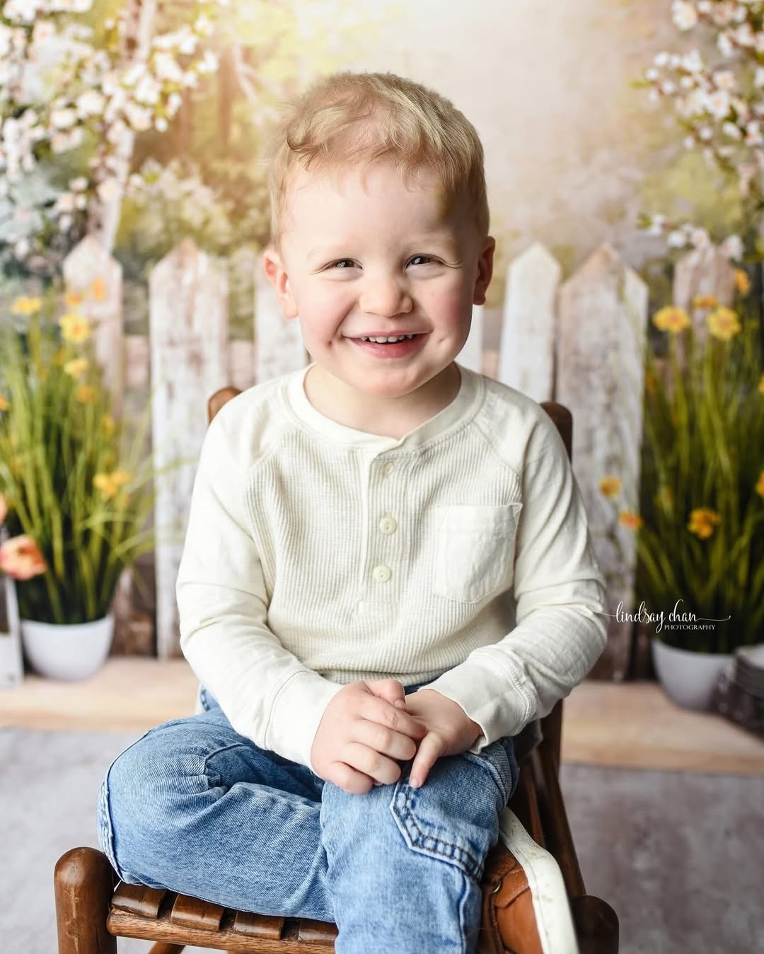 Fine Art Backdrops Spring Garden Fence Flowers Truck Artistic Backdrop MRR9-34