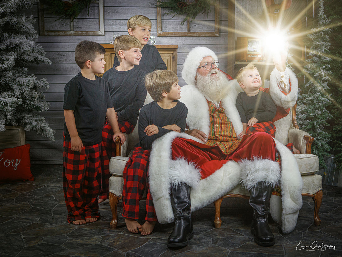 Amazing Ideas for 2022 Christmas Family Photo Shoot