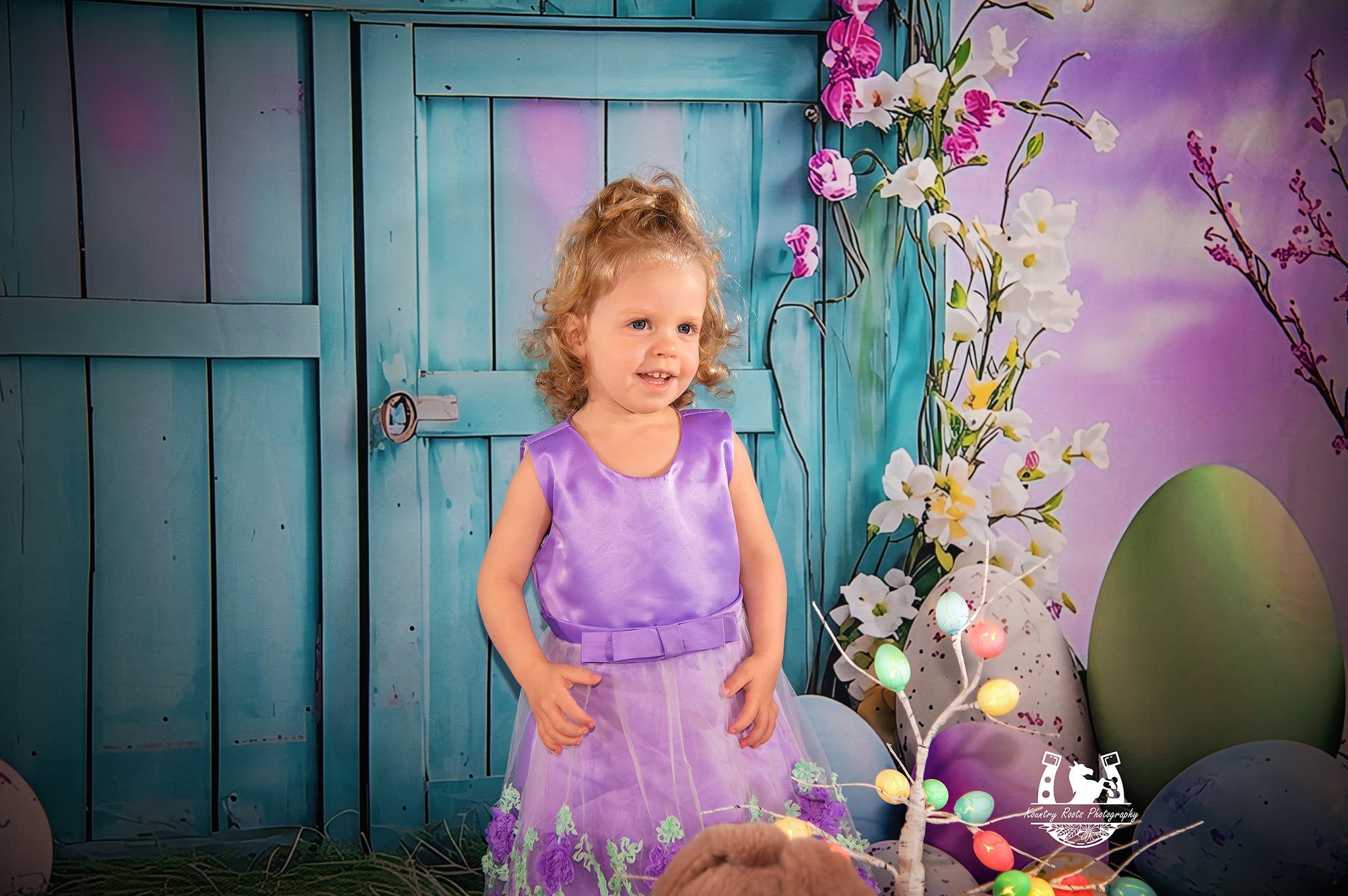 Easter Egg Backdrop Vibrant Blue Egg Hut Backdrop BRP1-289