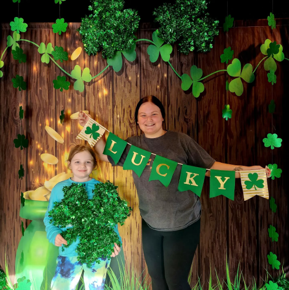 St. Patrick's Day Clover Treasure Luck Photography Backdrop LV-1329