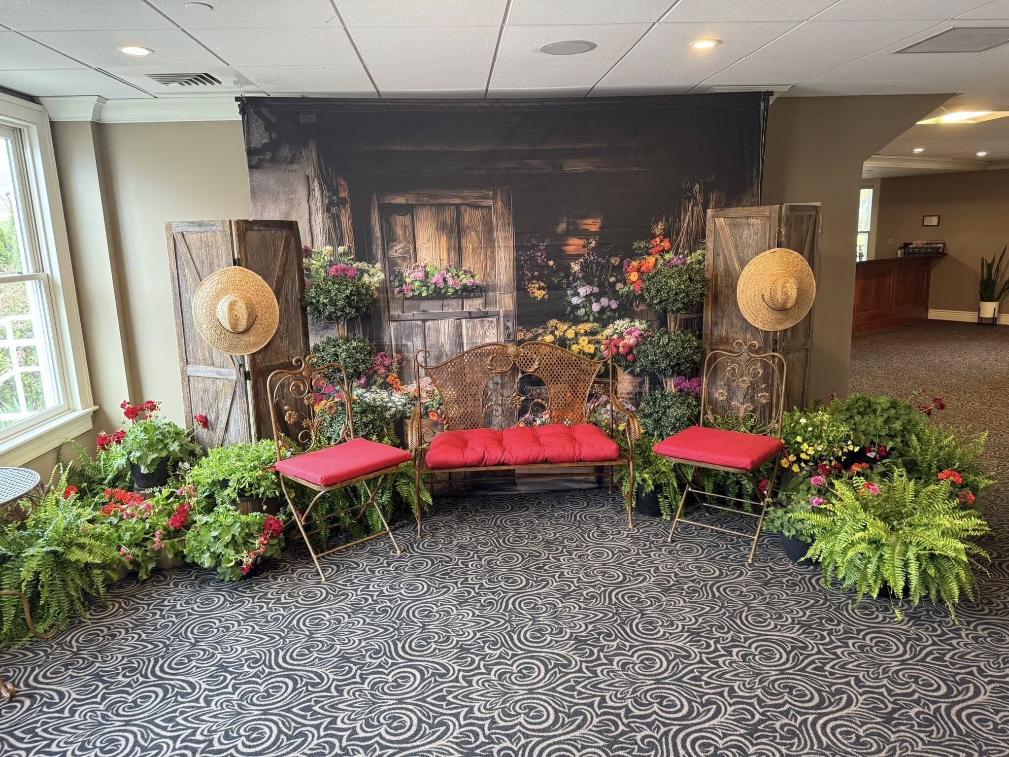 Spring Backdrops Rustic Flower Market Wooden Door Backdrop LXX2-63