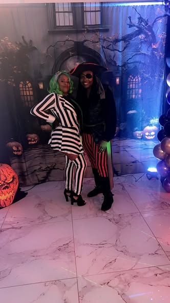 Spooky Halloween Night Cemetery Gate Backdrop RR8-373