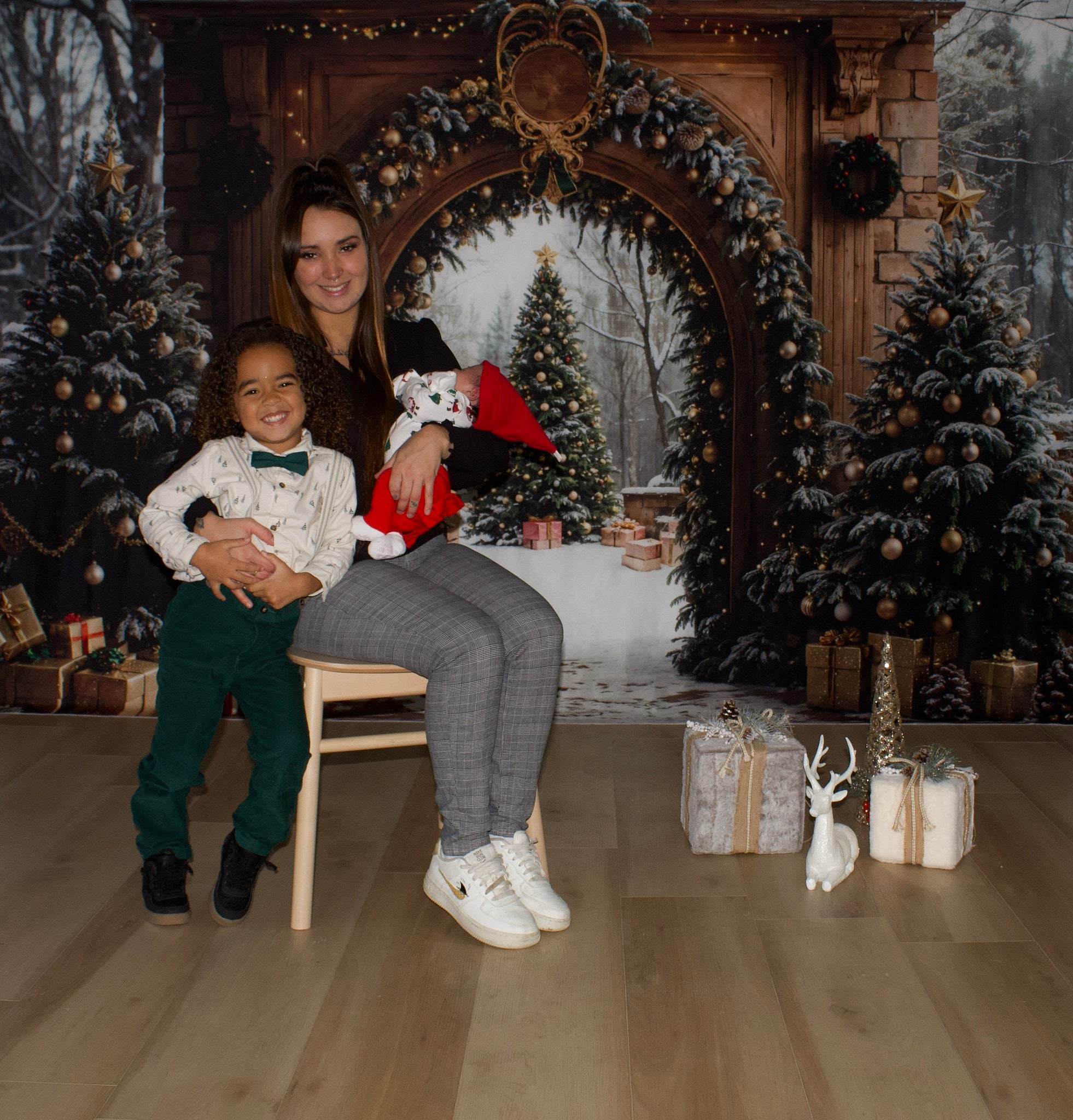 Christmas Tree Backdrop Snowy Forest Arch Door Christmas Photo Backdrop MRR9-77