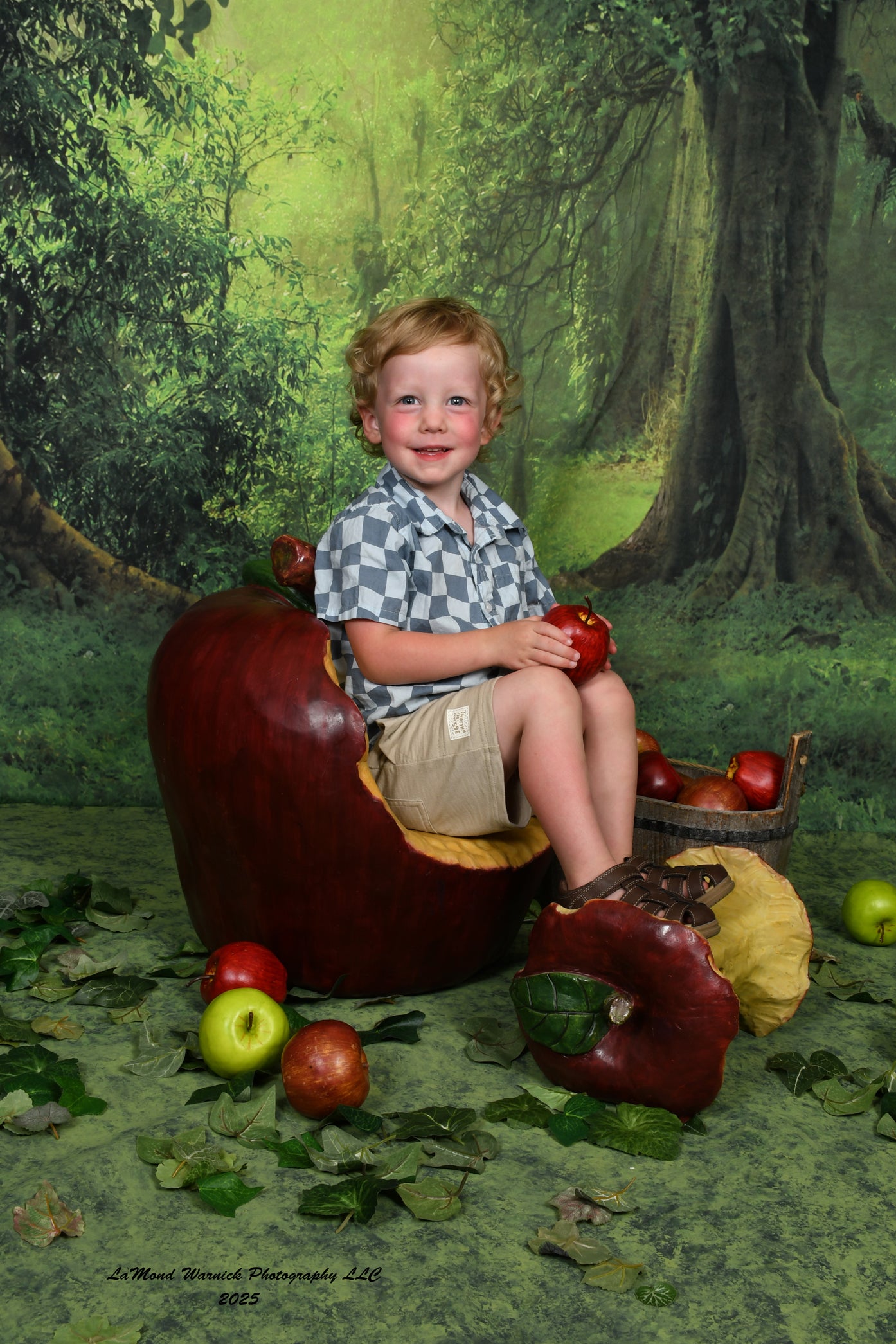 Secret Forest Big Tree Green Backdrop for Photo Studio LV-837
