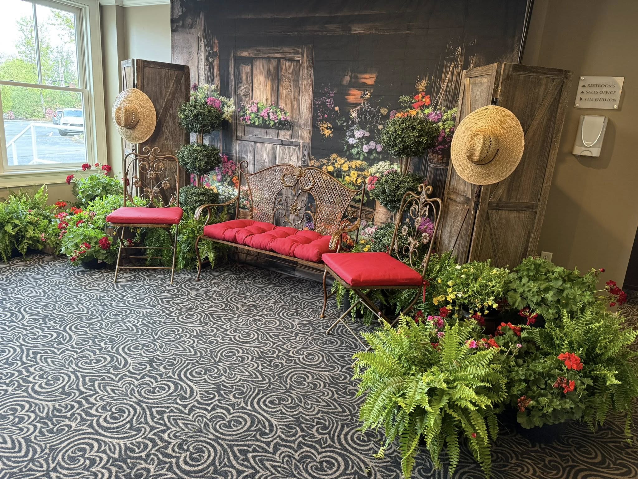 Spring Backdrops Rustic Flower Market Wooden Door Backdrop LXX2-63