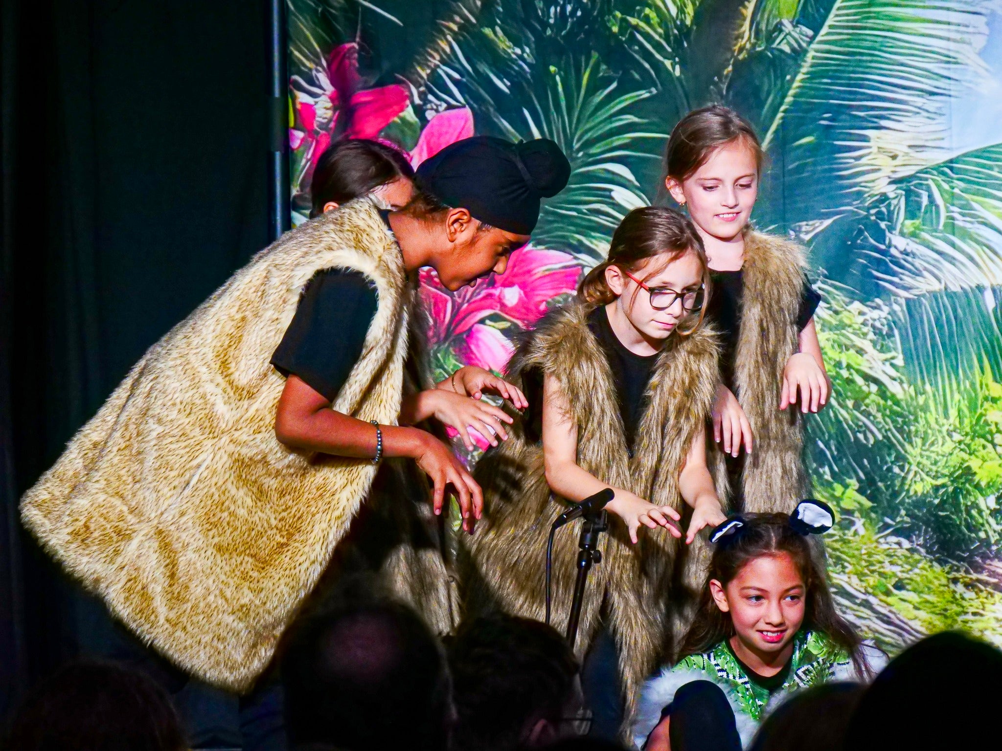 Photo Backdrop Beach Beach Trail Palm Leaves Summer Backdrop CJJ3-235