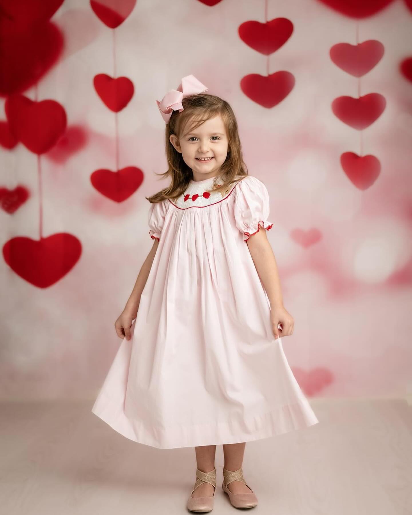 Valentine Backdrop Floating Red Hearts Bokeh Strings Valentine's Day Backdrop MRR9-96