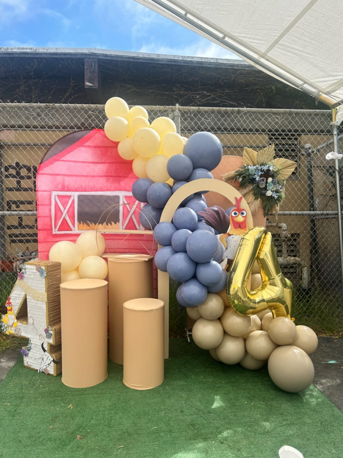 Custom Round Cover Kit with Barn Backdrop for Party
