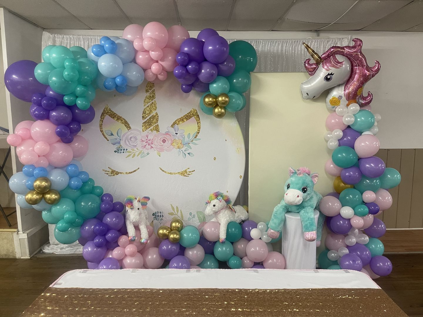 Personalized Round Backdrop Kit with Panel for Theme Party