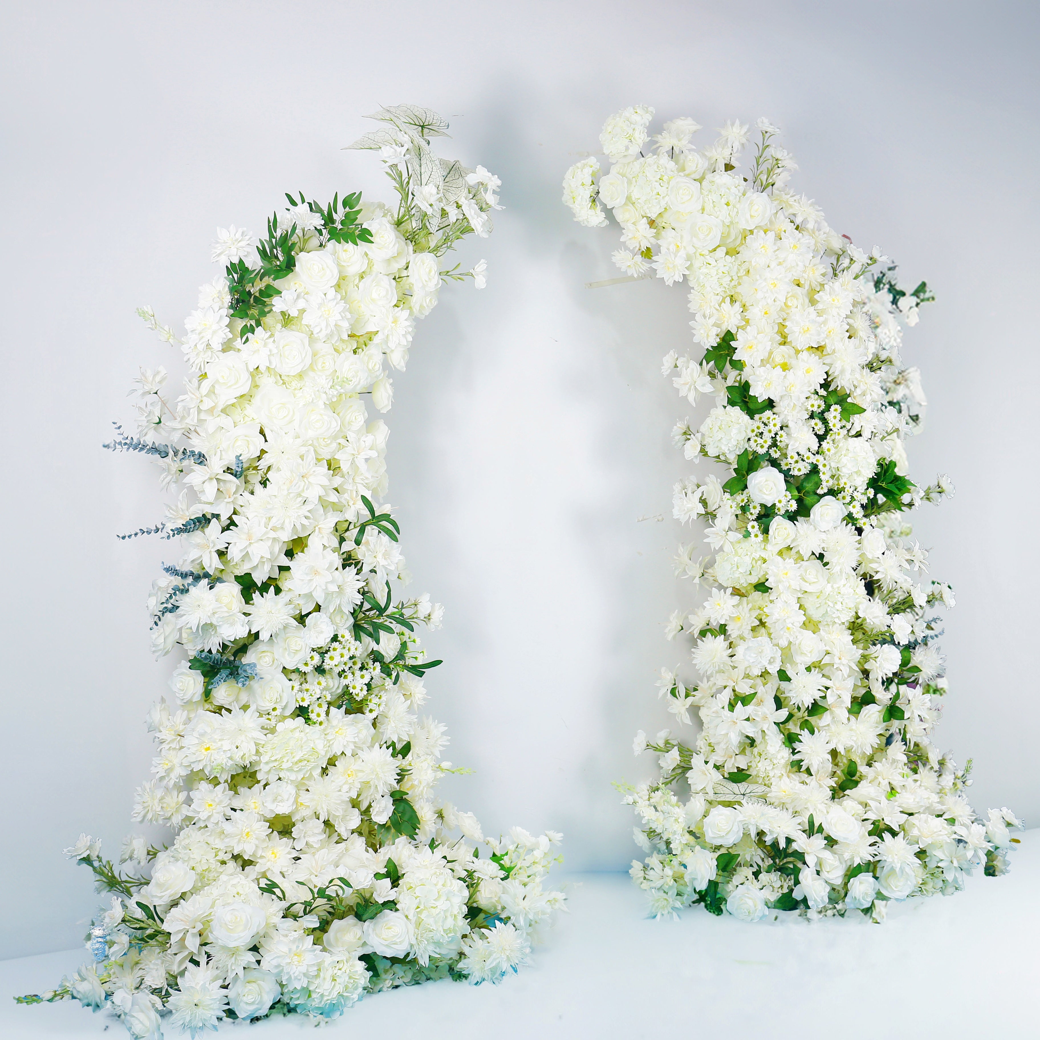 White Flowers Mixed with Greenery Horn-Shaped Flower Wall Party Decor ACAW-010