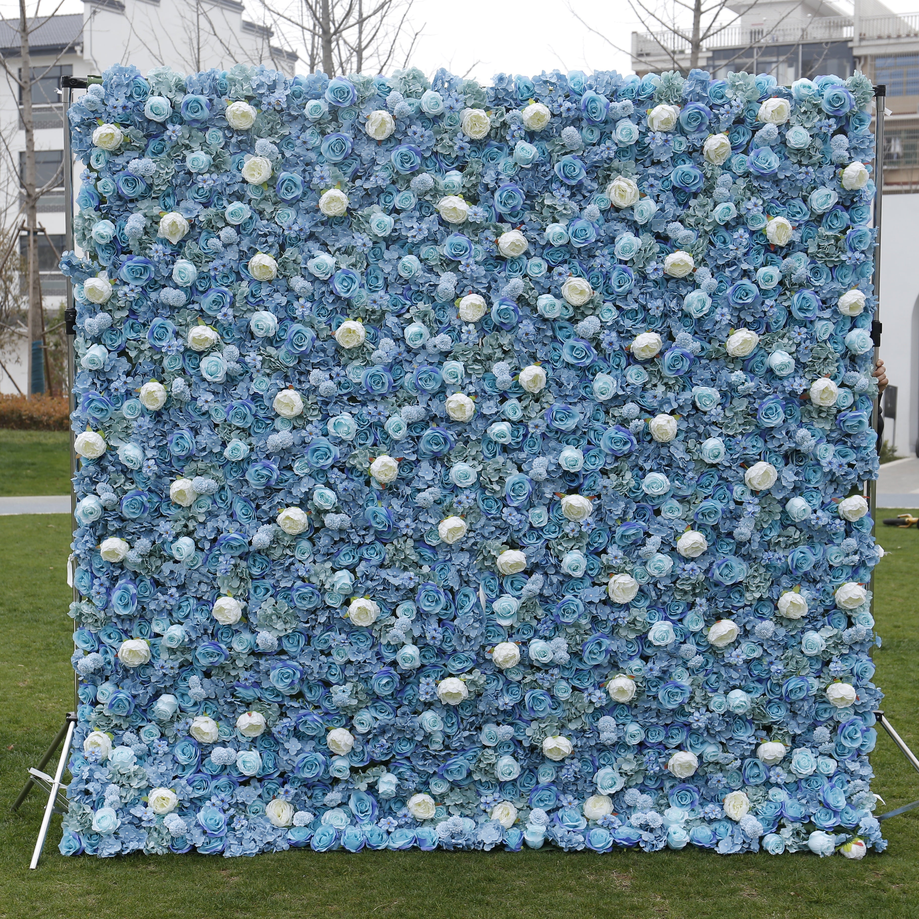 Blue & White Rose Roll-Up Fabric Flower Wall for Wedding Events ACFW-001
