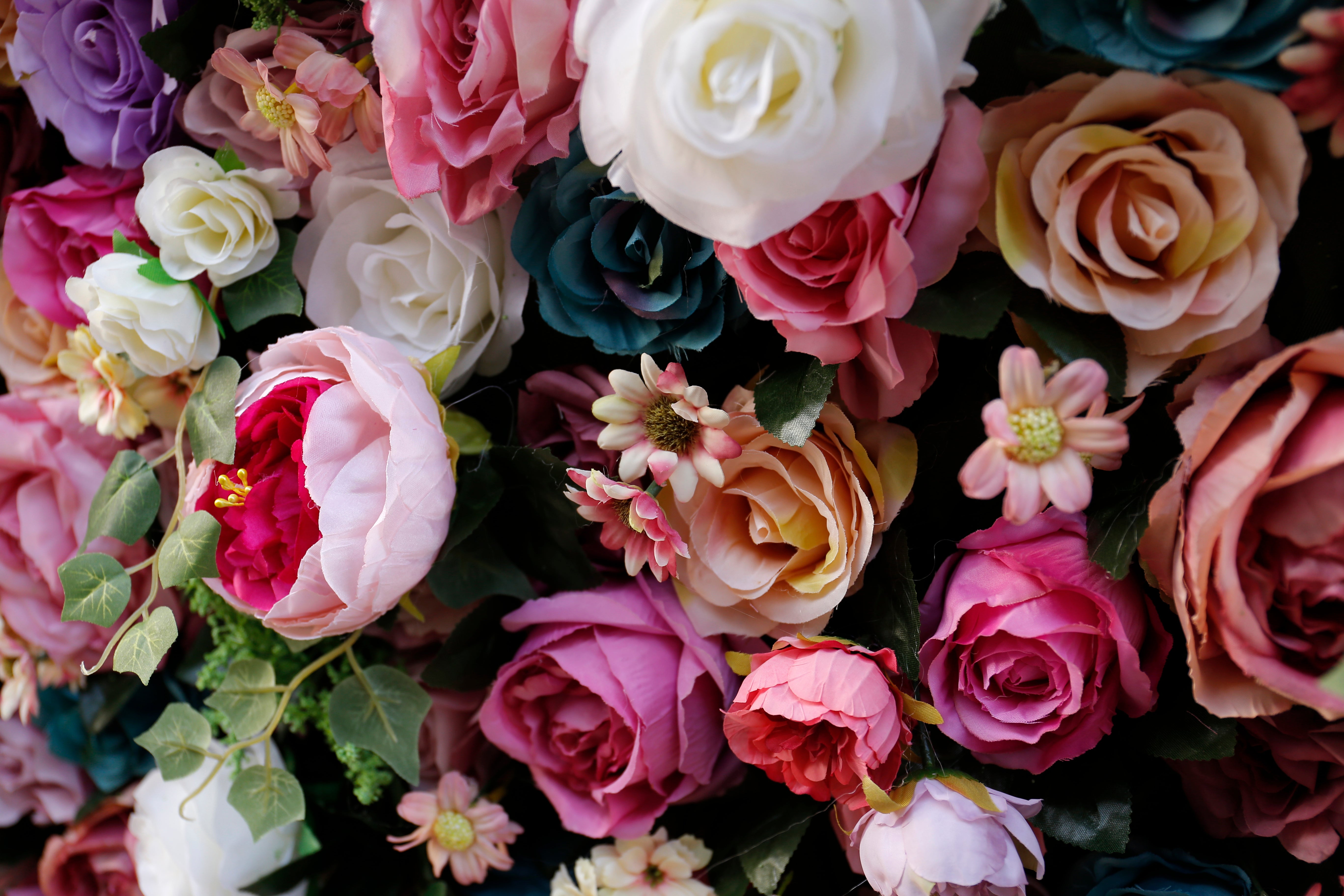 High-Density Mixed Color Artificial Rose Roll Up Flower Wall ACFW-006