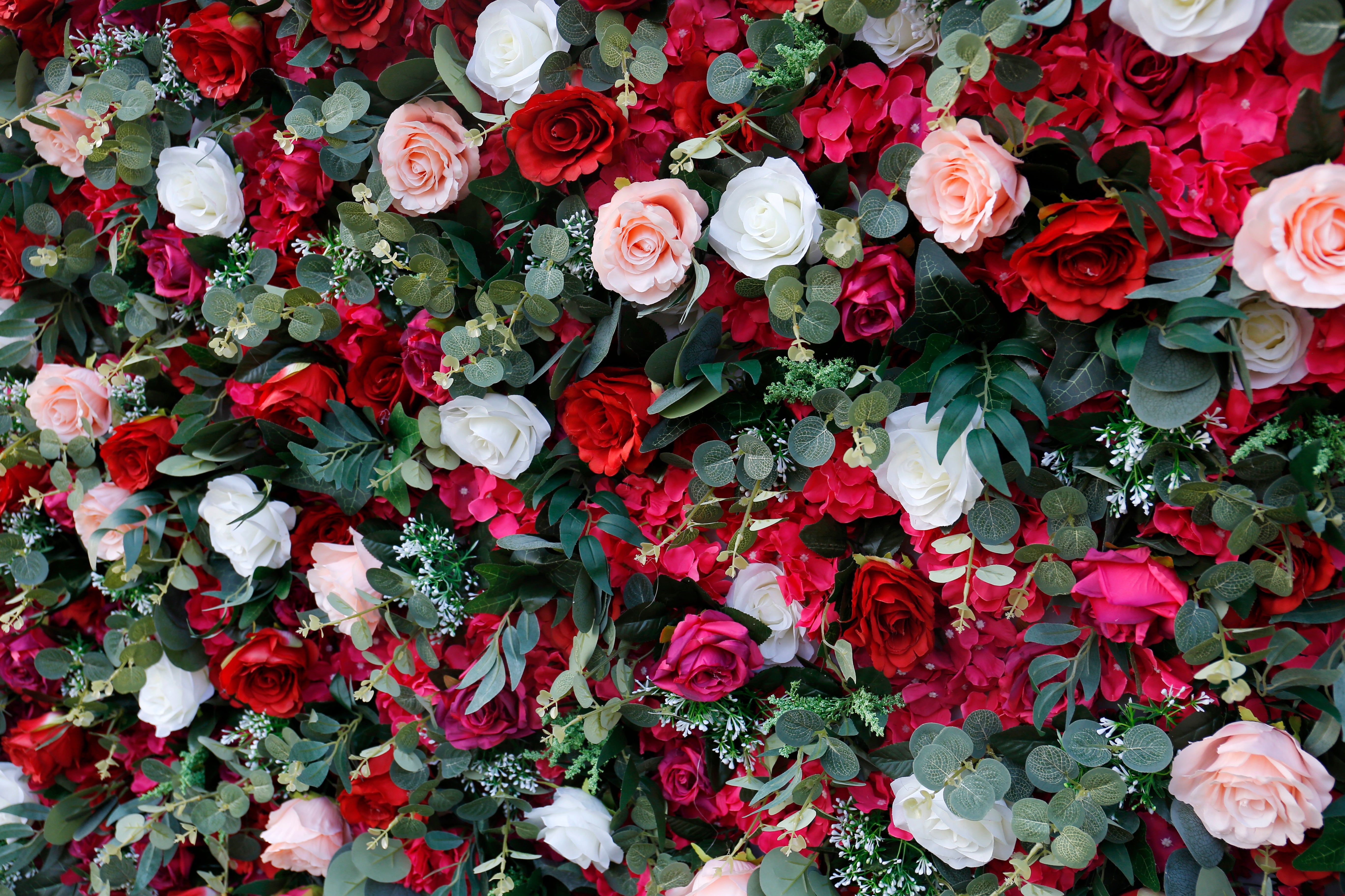 Romantic Red Fabric Rose Greenery Artificial Flower Wall Backdrop ACFW-014