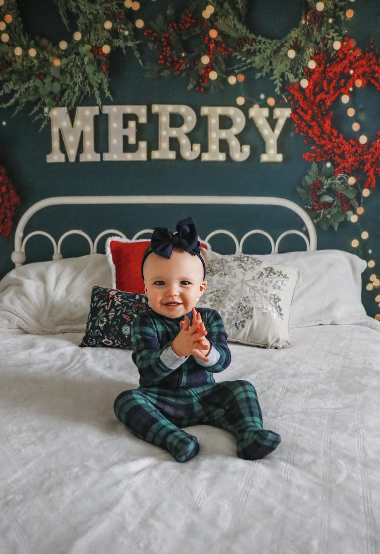 Christmas Backdrop Merry Wreath Holiday Lights Headboard Christmas Photo Backdrop MRR9-6