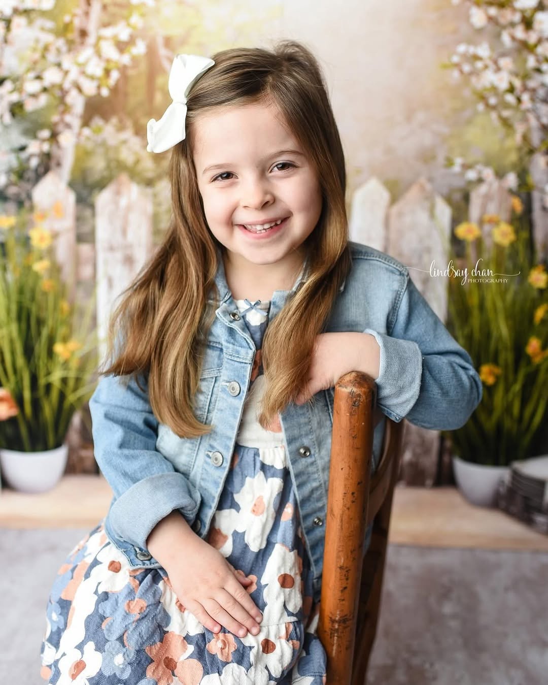 Fine Art Backdrops Spring Garden Fence Flowers Truck Artistic Backdrop MRR9-34