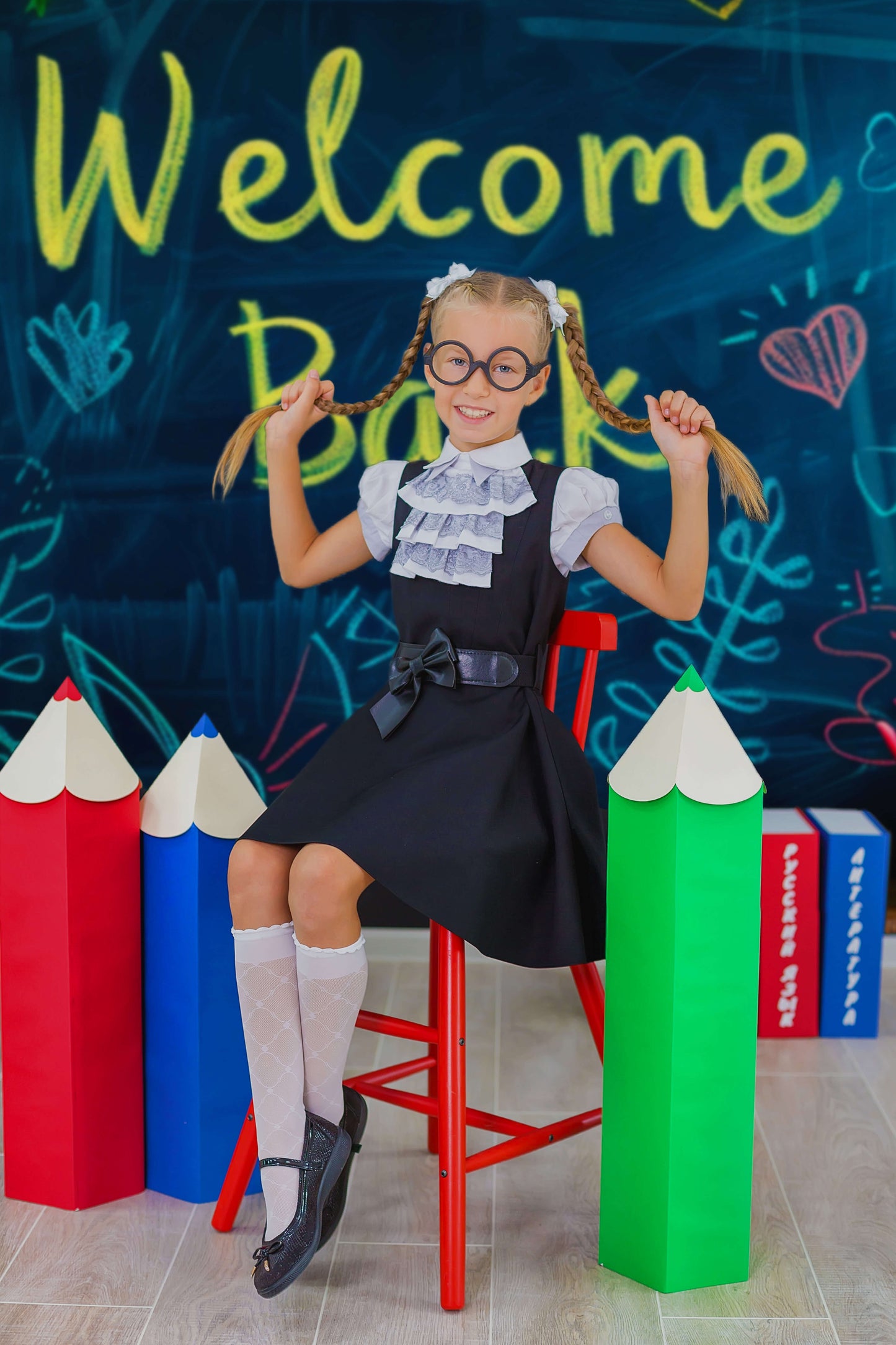 Back to School Colored Chalk Drawing Backdrop RR6-39 – Dbackdrop